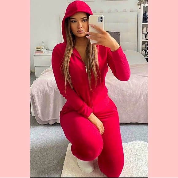 VELOUR TRACK SUIT - Picture 2 of 9